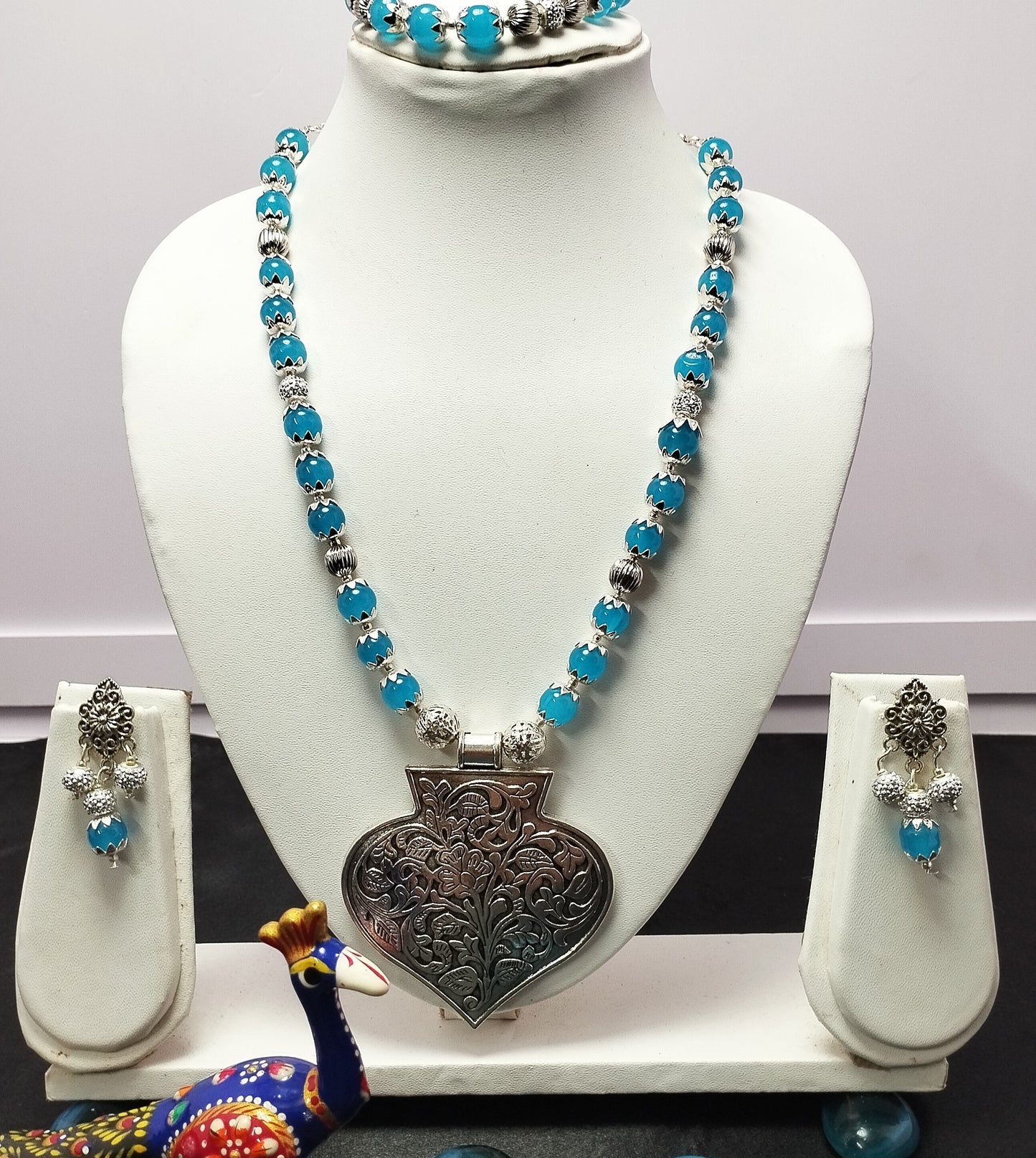 Sky Blue onyx bead with sliver pendant Necklace