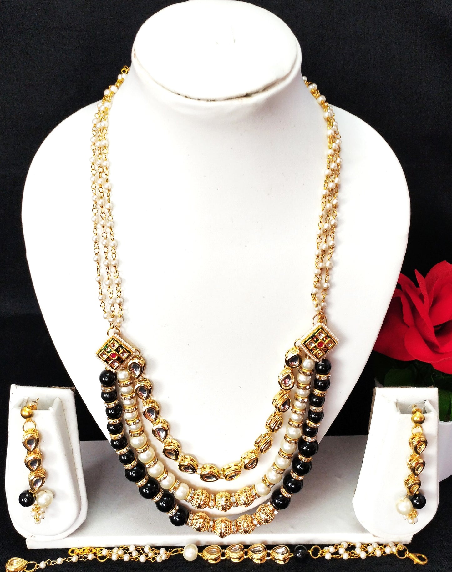 Black onyx beads  and white pearl necklace set