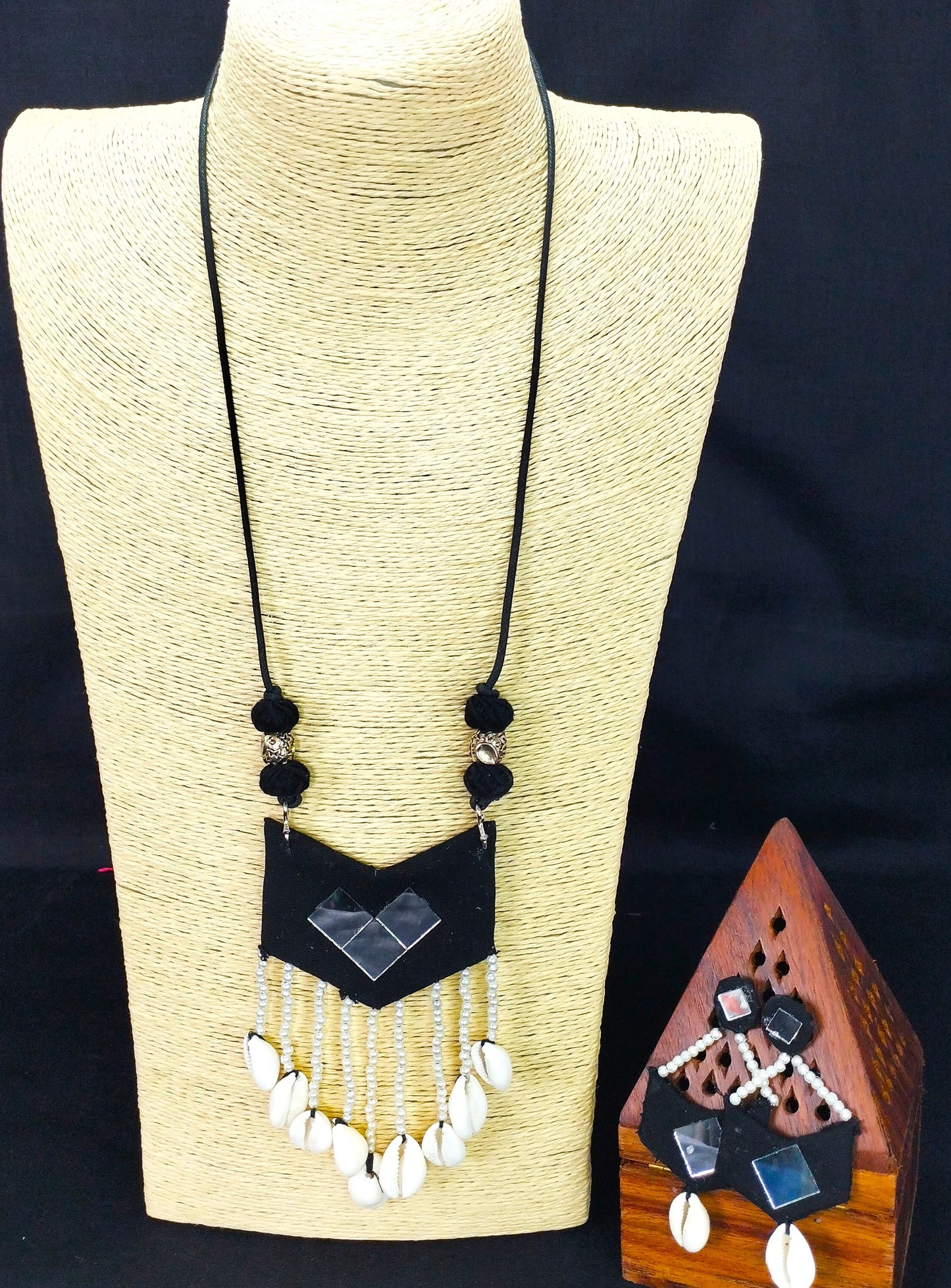 Black Fabric Jewellery set