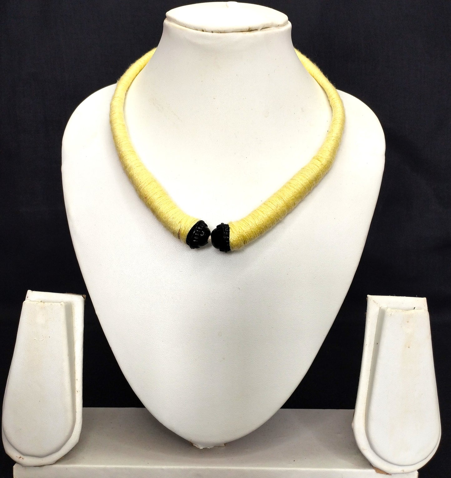 Thread choker  Necklace