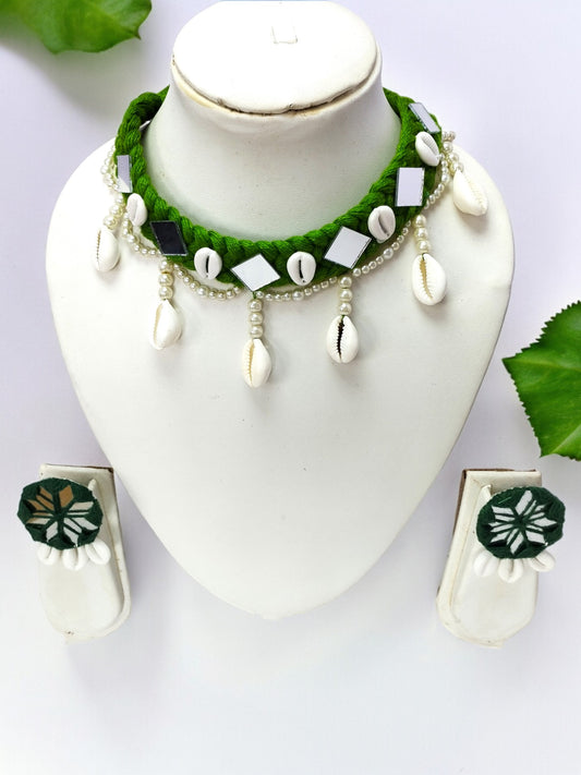 Green Mirror  kaudi Choker set