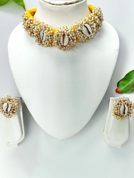 Yellow  kodi Choker necklace  set