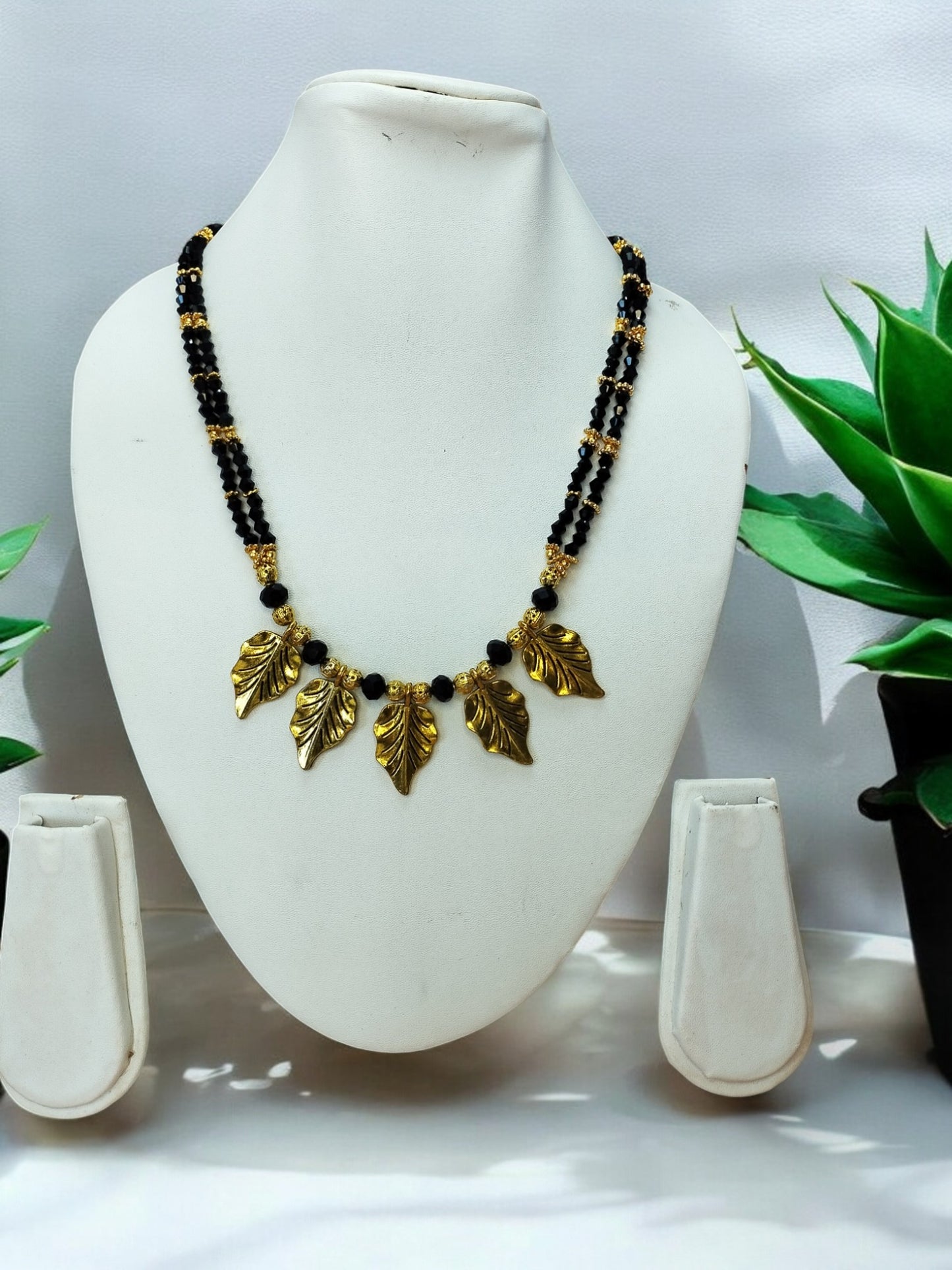 Black Crystal Jewellery Set